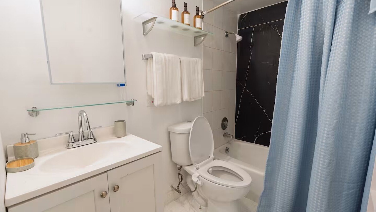 Photo of Bathroom in Skokie