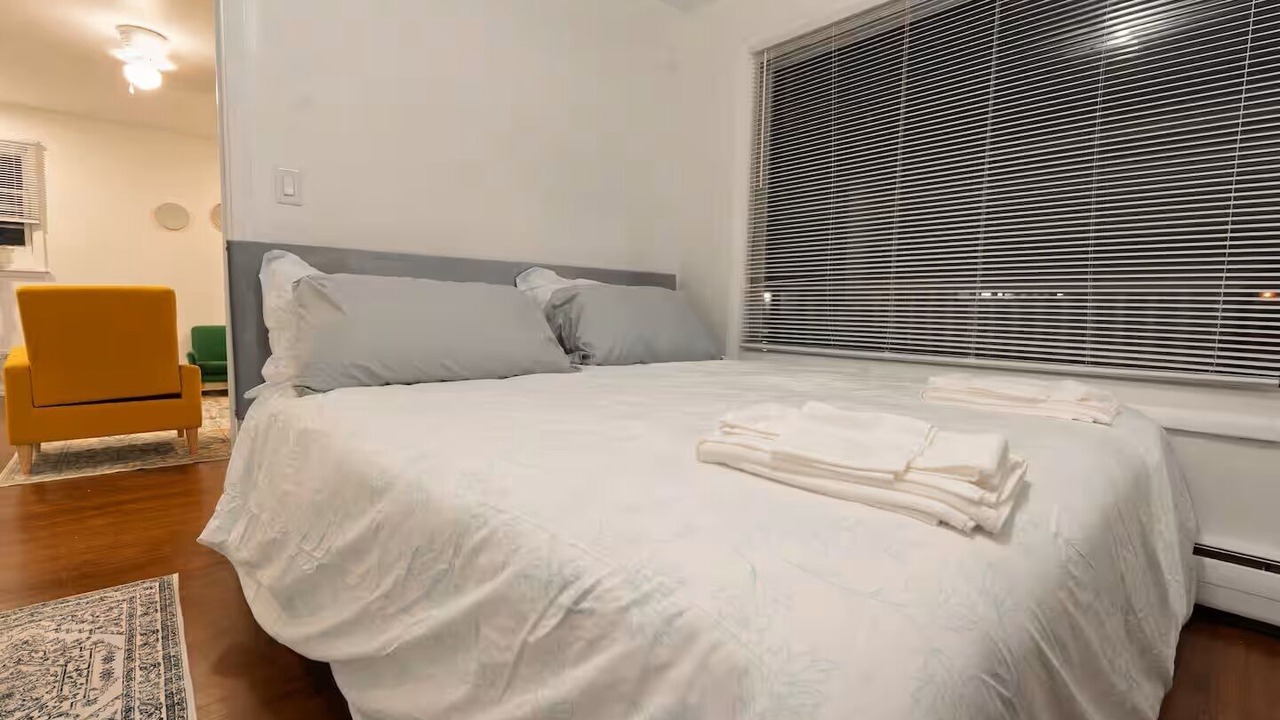 Photo of Bedroom in Skokie