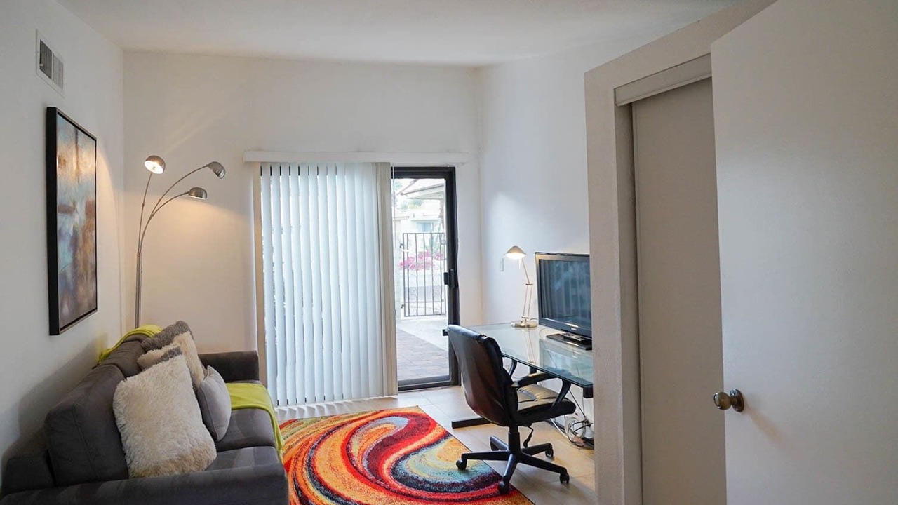 Photo of Livingroom in Cathedral City