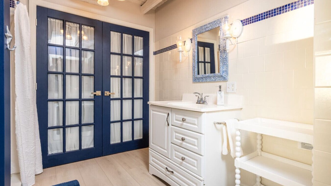 Photo of Bathroom in Ogunquit