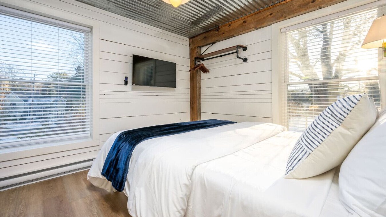 Photo of Bedroom in Ogunquit