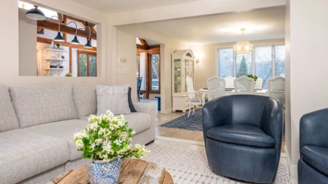Photo of Livingroom in Ogunquit