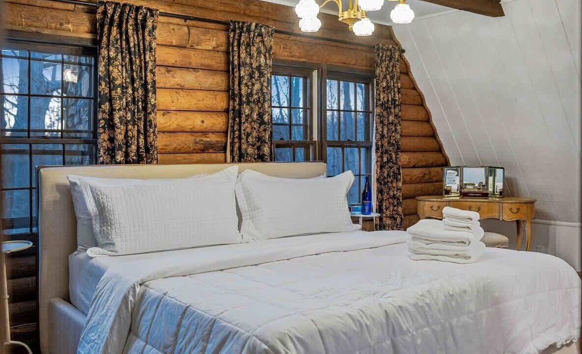 Photo of Bedroom in Skyland
