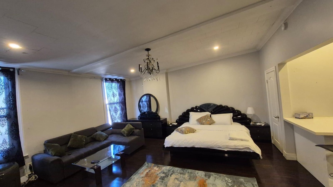 Photo of Bedroom in Bowmanville