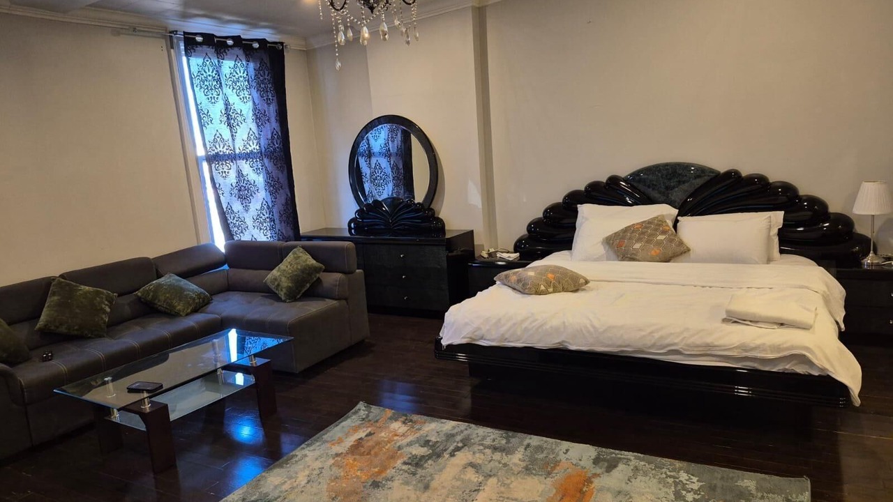 Photo of Bedroom in Bowmanville