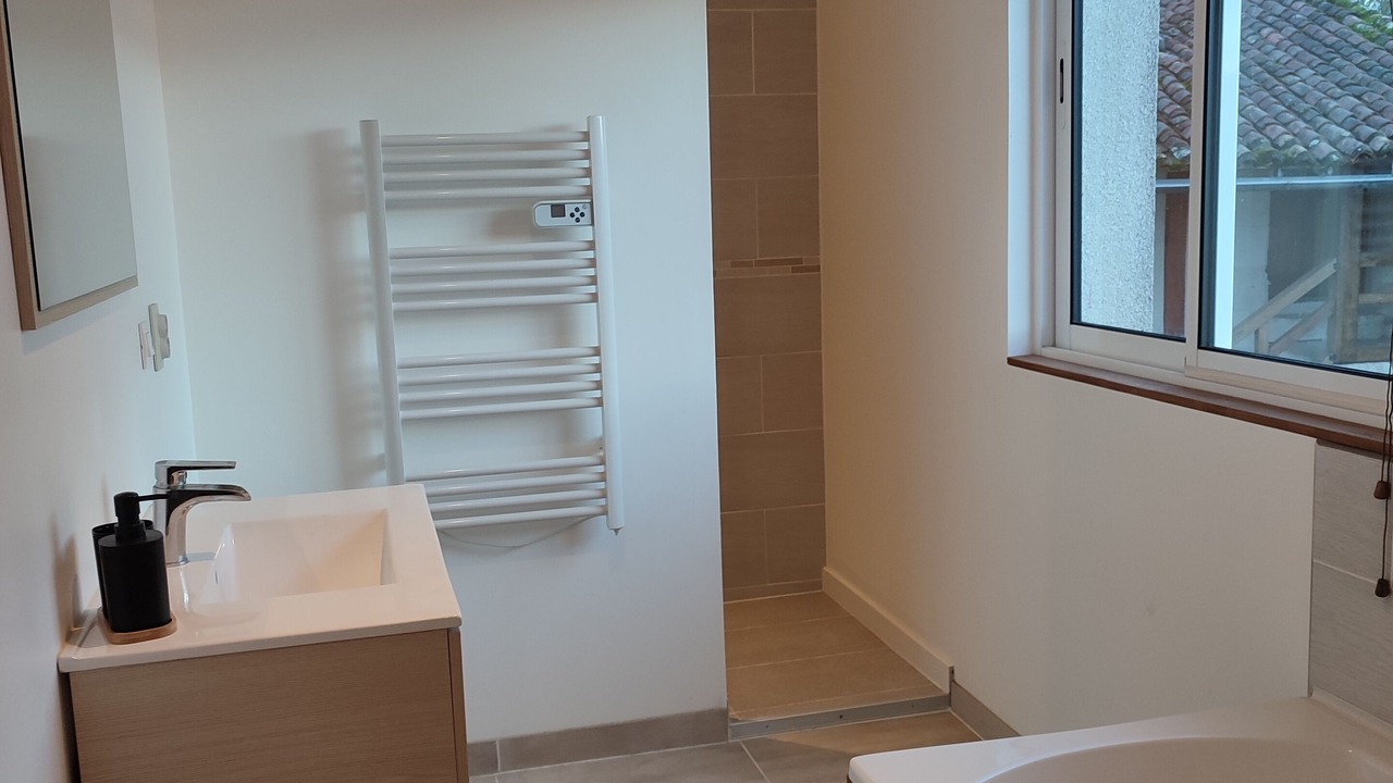 Photo of Bathroom in Loudun