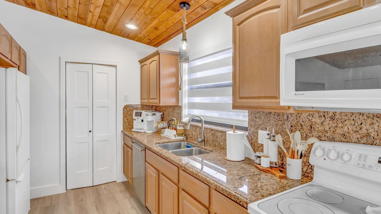 Photo of Kitchen in Twin Lakes