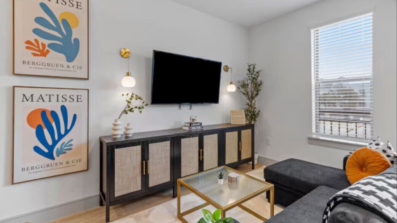 Photo of Livingroom in Scofield Farms