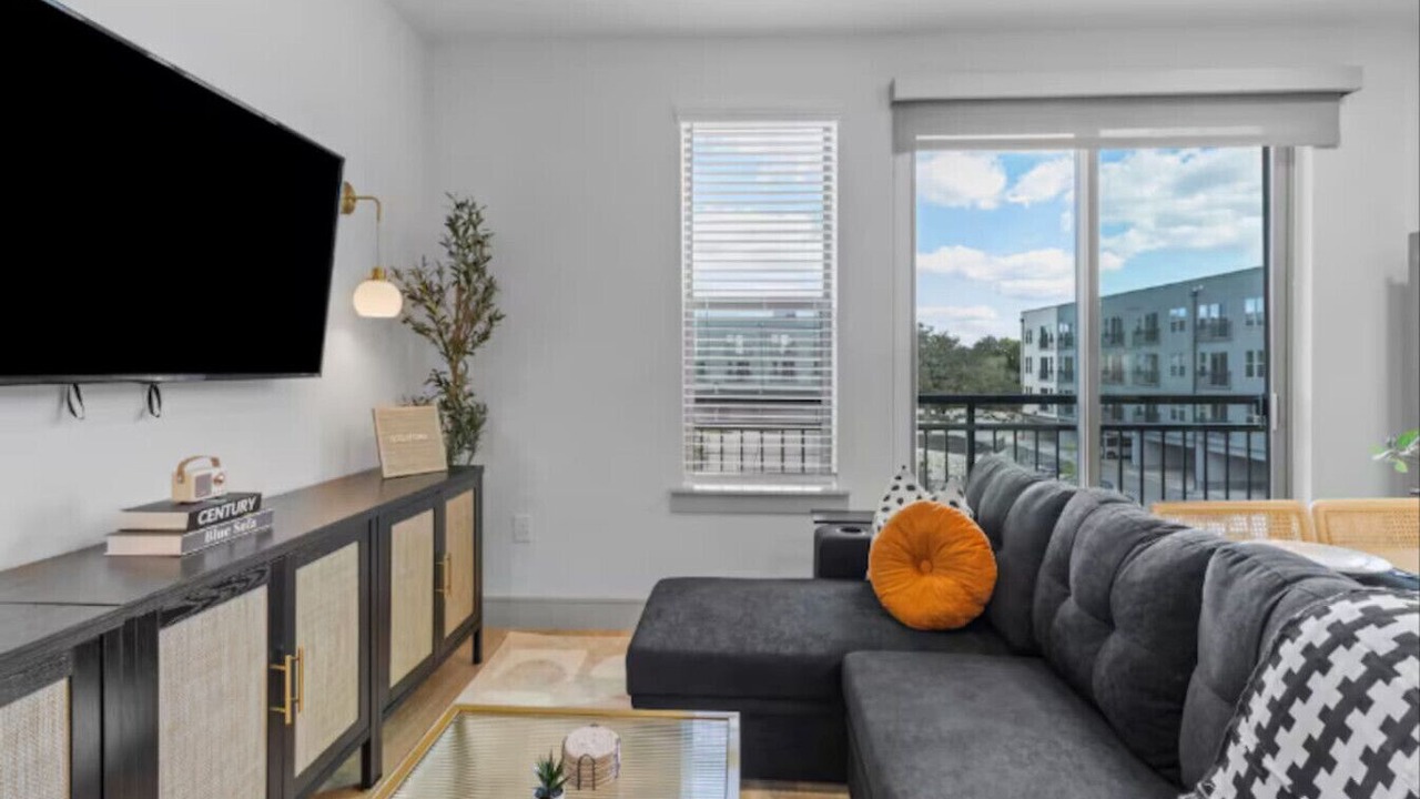 Photo of Livingroom in Scofield Farms