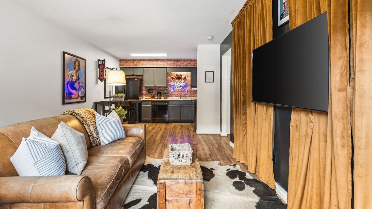 Photo of Bedroom in Music Row