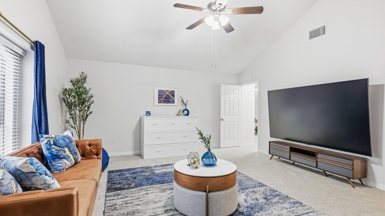Photo of Livingroom in Midlothian