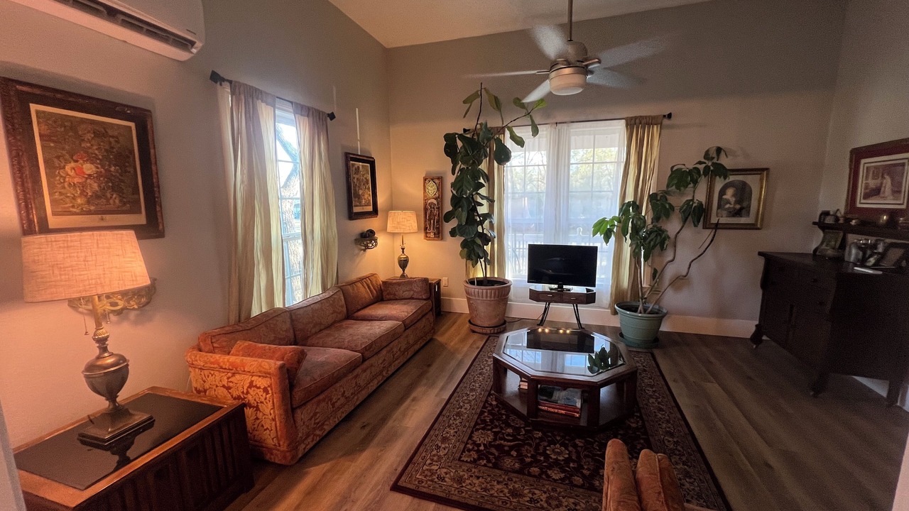 Photo of Livingroom in Trinity