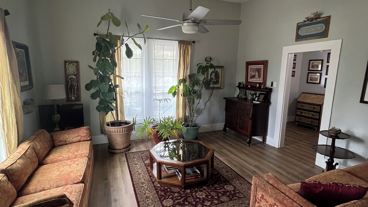 Photo of Livingroom in Trinity