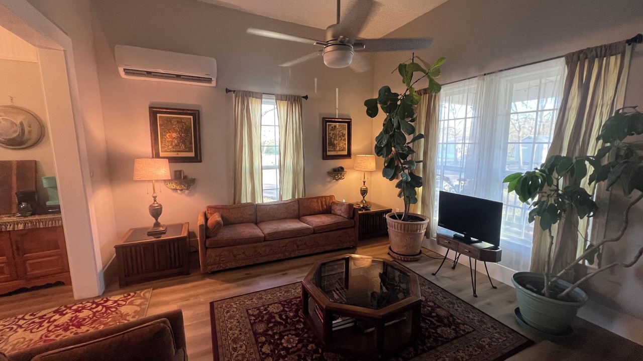 Photo of Livingroom in Trinity