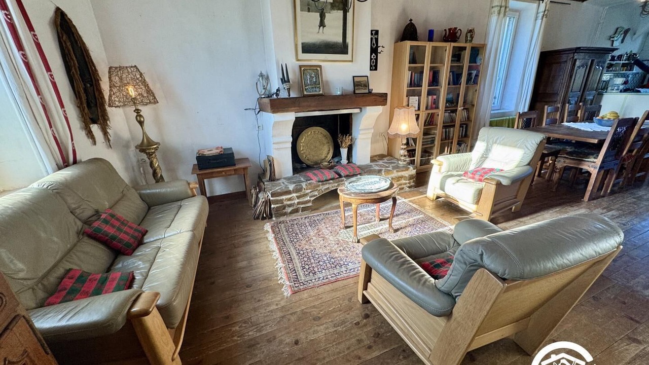 Photo of Livingroom in Davejean