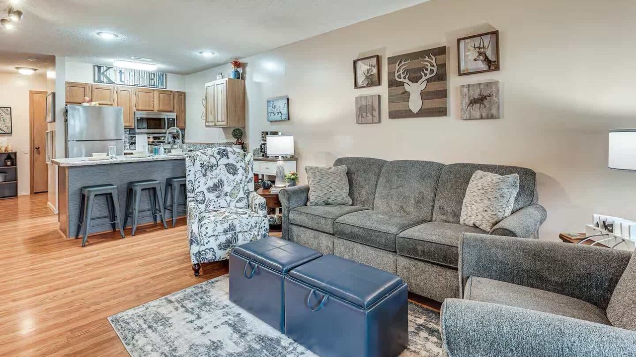 Photo of Livingroom in Notch Estates