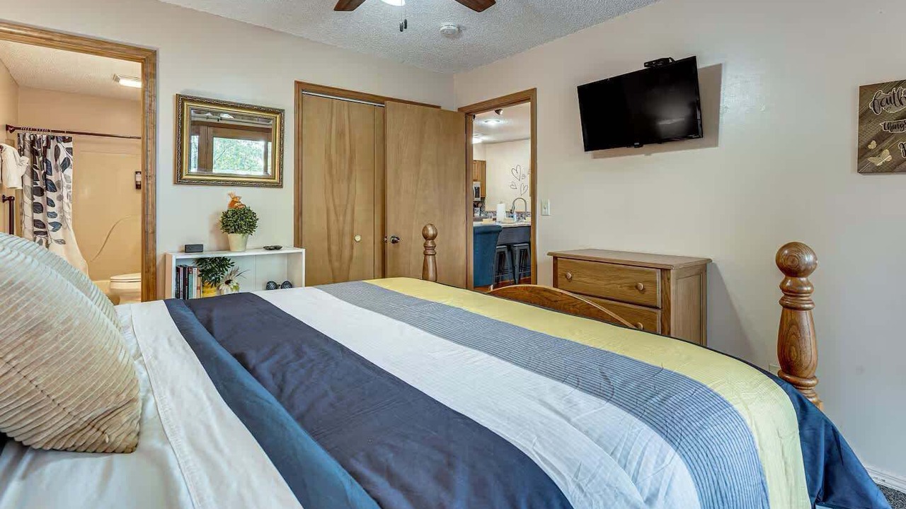 Photo of Bedroom in Notch Estates
