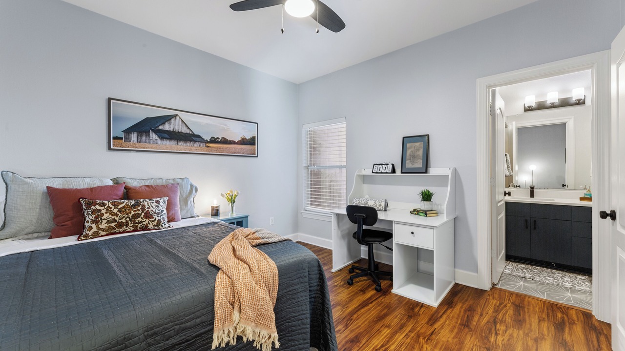 Photo of Bedroom in East Riverside - Oltorf
