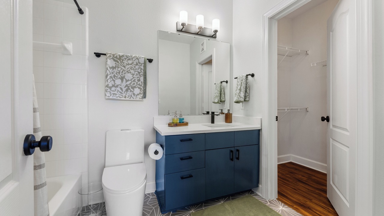Photo of Bathroom in East Riverside - Oltorf