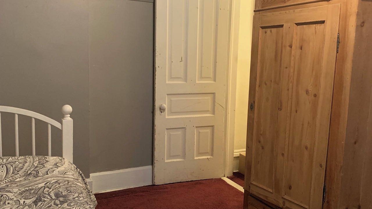 Photo of Bedroom in East Hyde Park