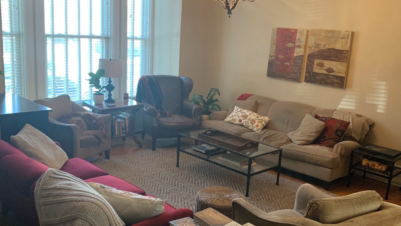 Photo of Livingroom in East Hyde Park