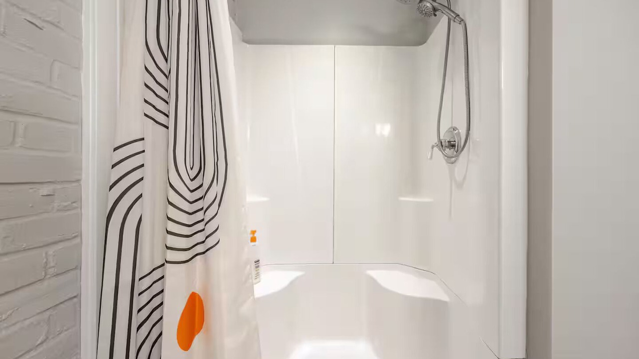 Photo of Bathroom in Cardozo