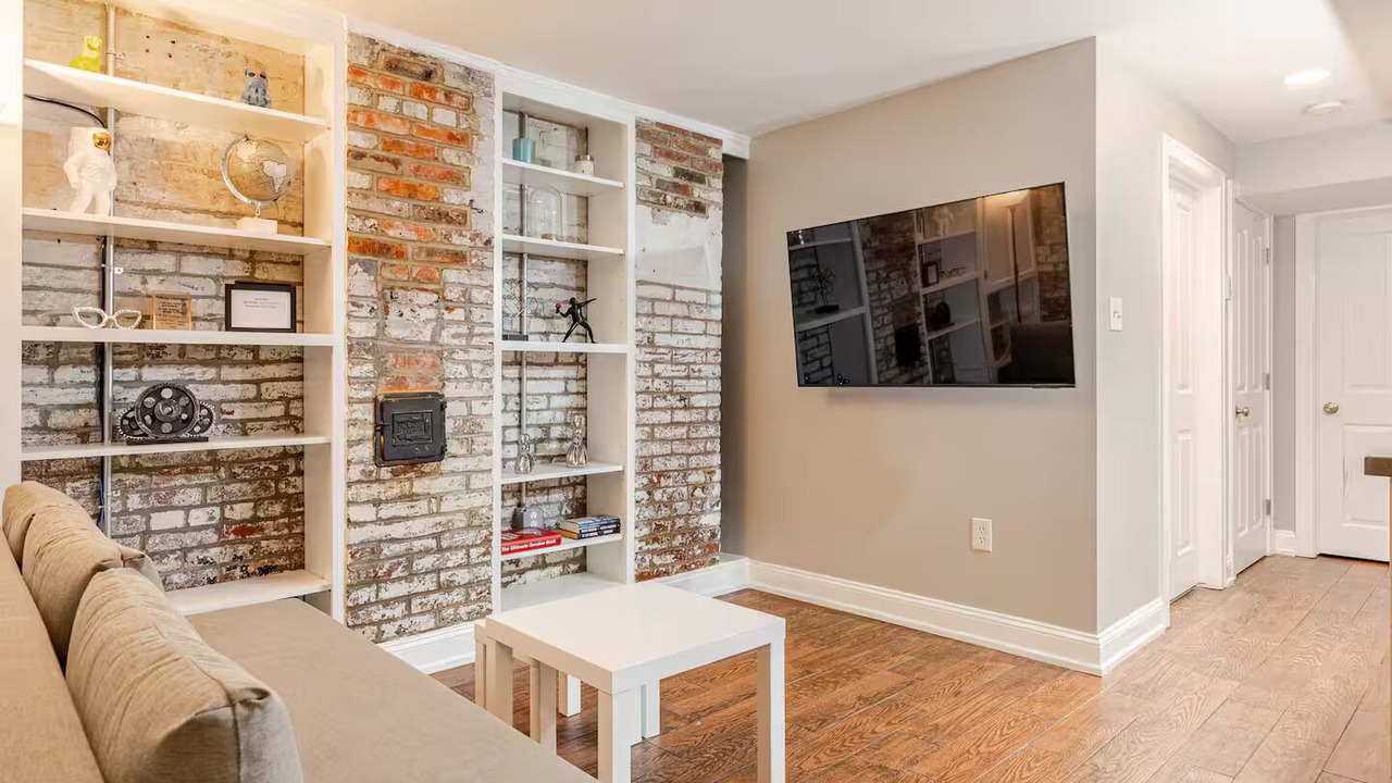 Photo of Livingroom in Cardozo
