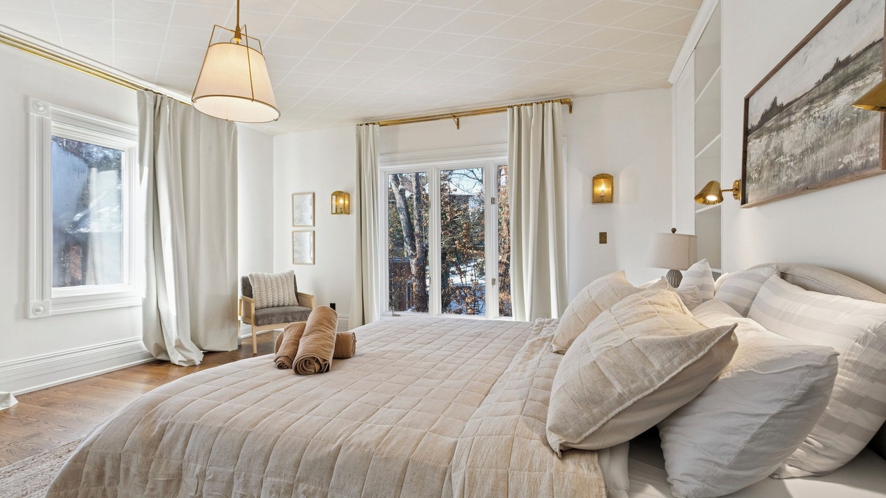 Photo of Bedroom in Yorkville