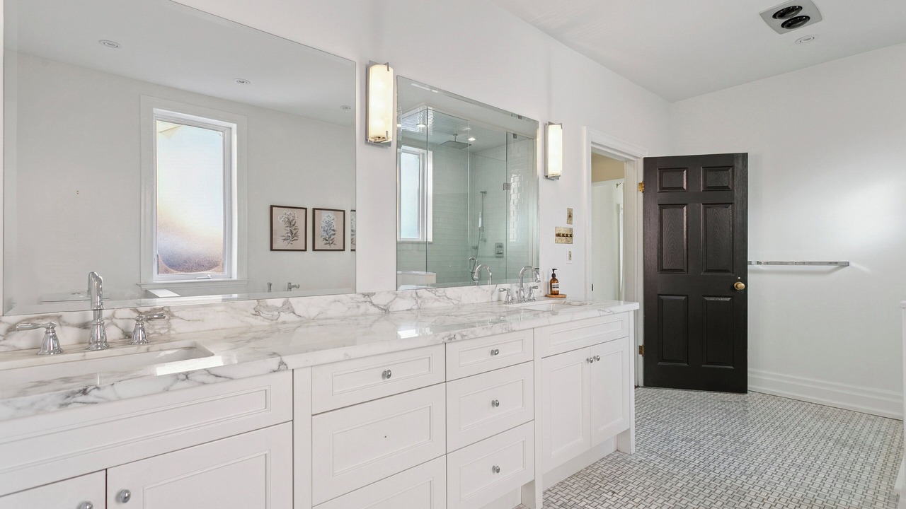 Photo of Bathroom in Yorkville