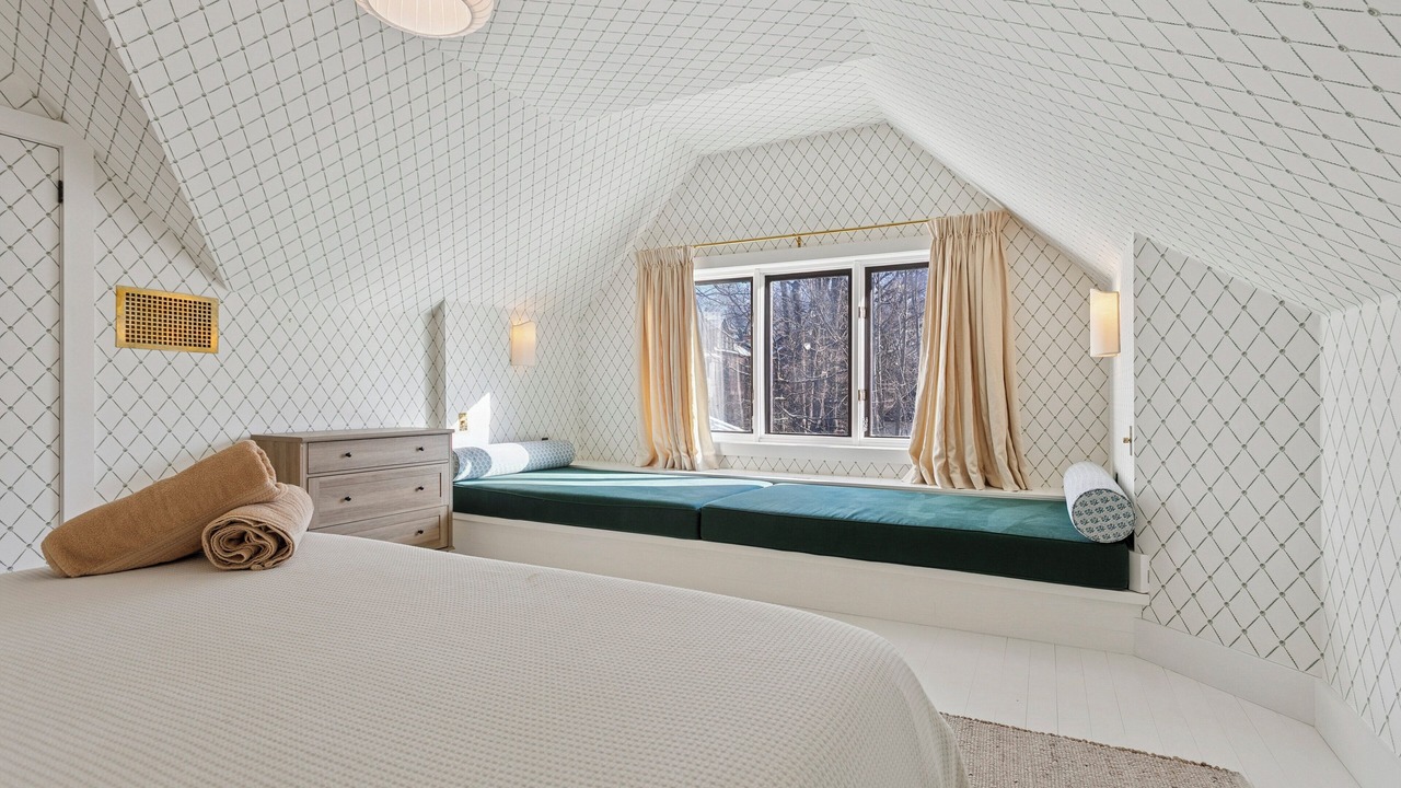 Photo of Bedroom in Yorkville