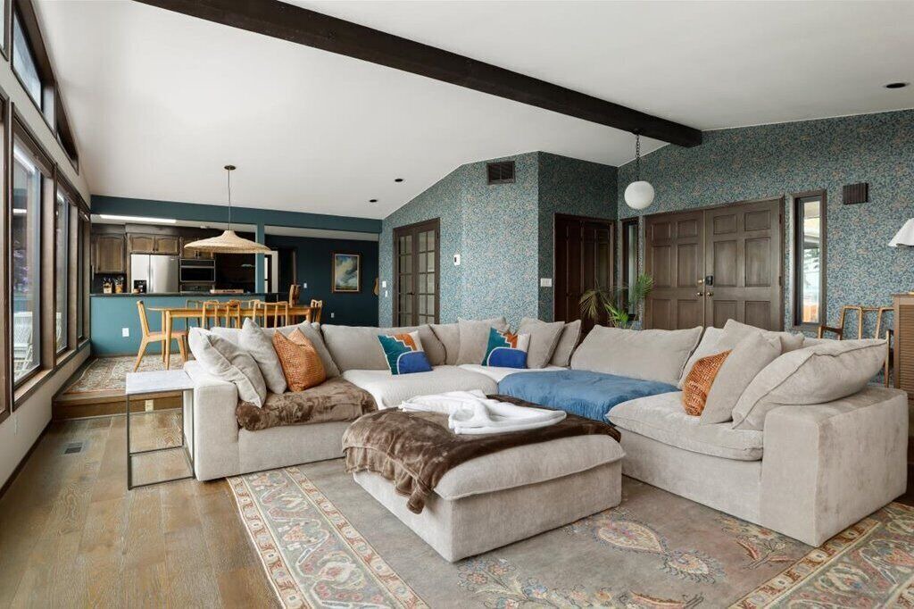 Photo of Livingroom in Oak Harbor