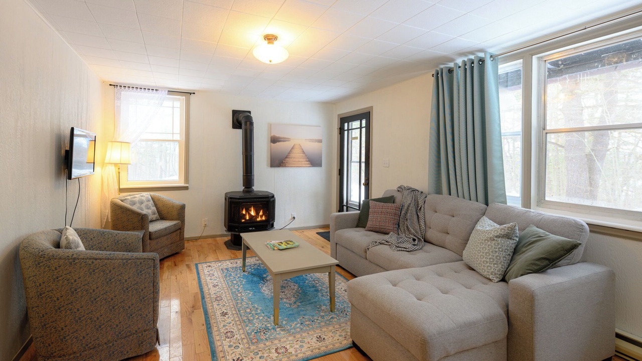 Photo of Livingroom in Tay Valley