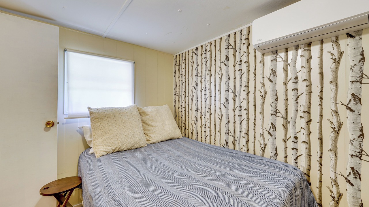 Photo of Bedroom in Lost Bridge Village
