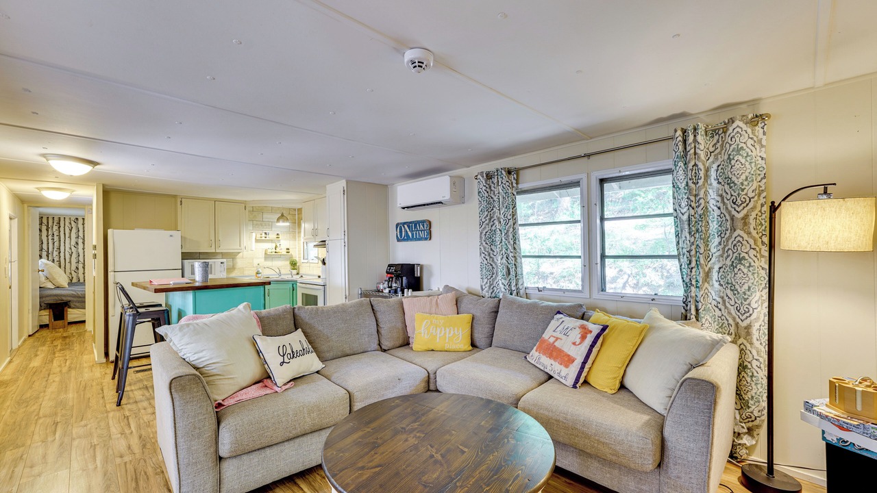 Photo of Livingroom in Lost Bridge Village