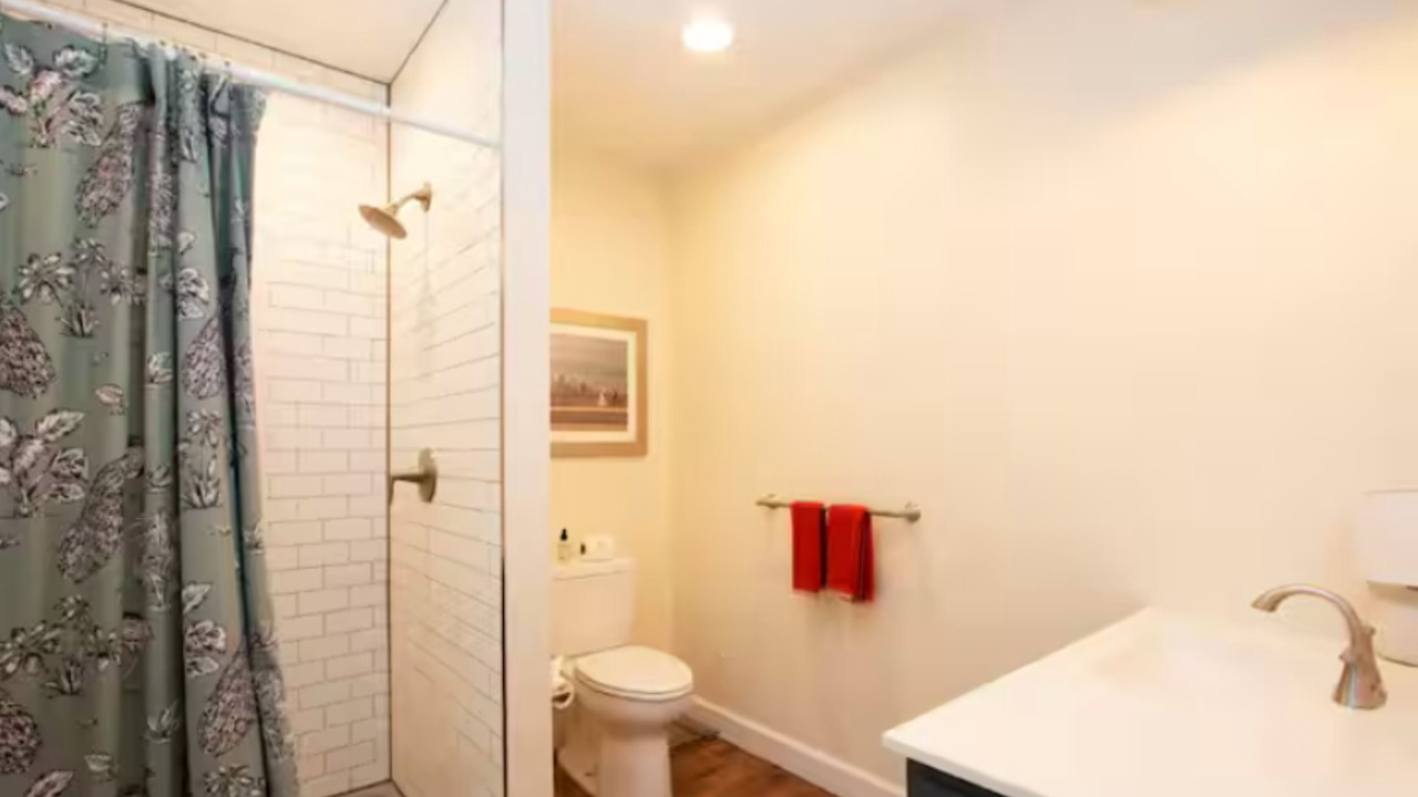 Photo of Bathroom in South Hyde Park