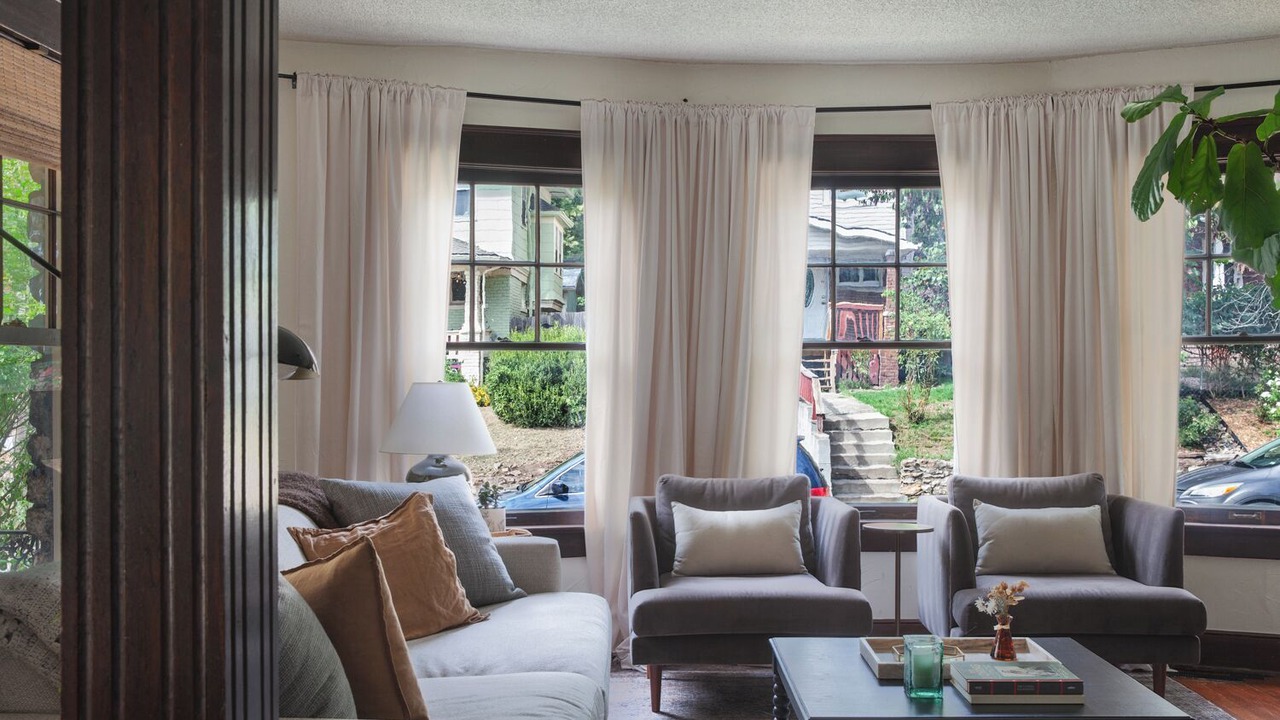 Photo of Livingroom in South Hyde Park