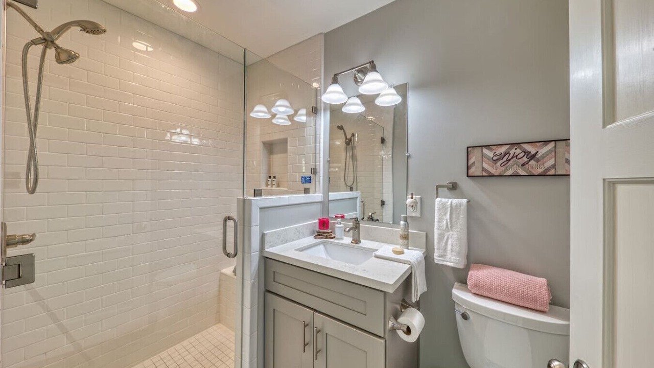 Photo of Bathroom in Monrovia