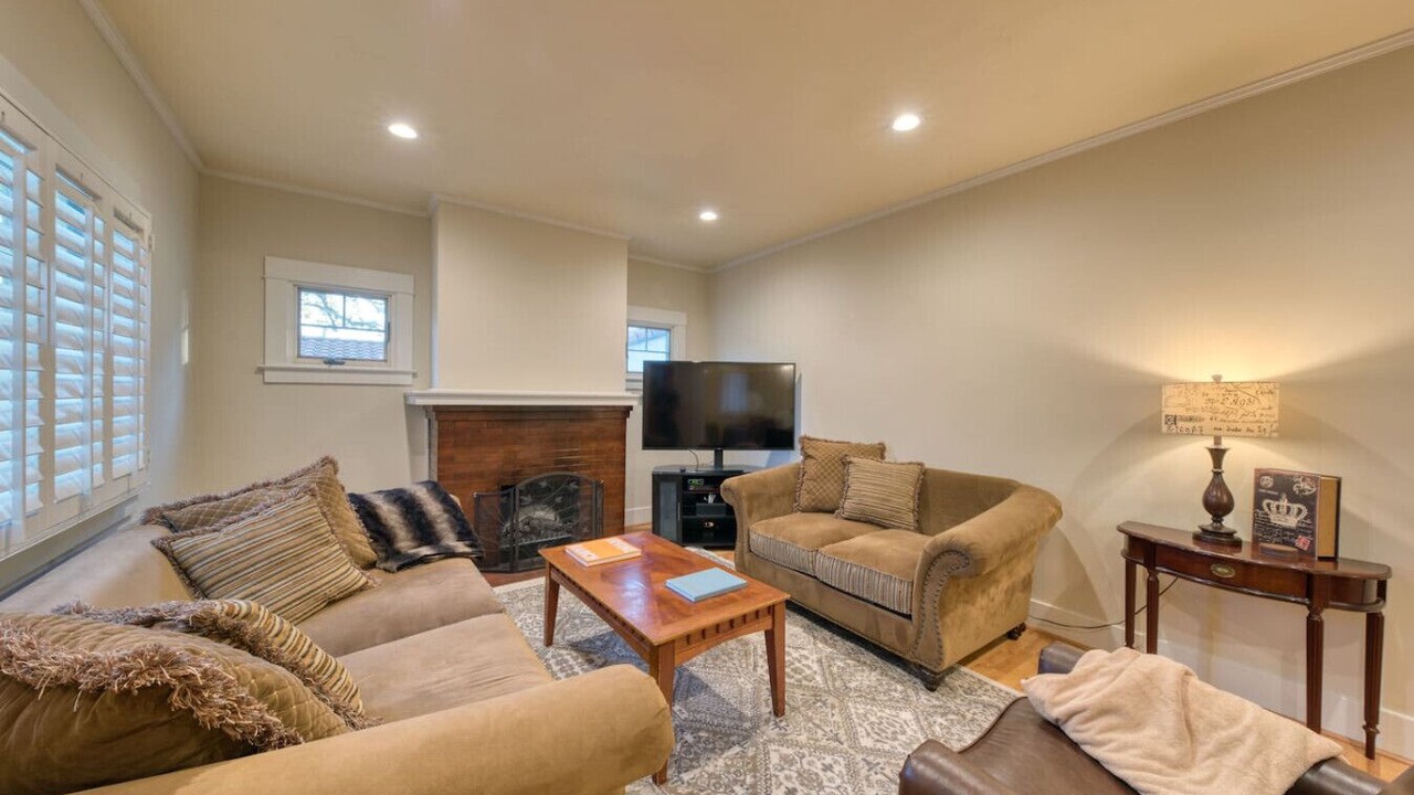 Photo of Livingroom in Monrovia