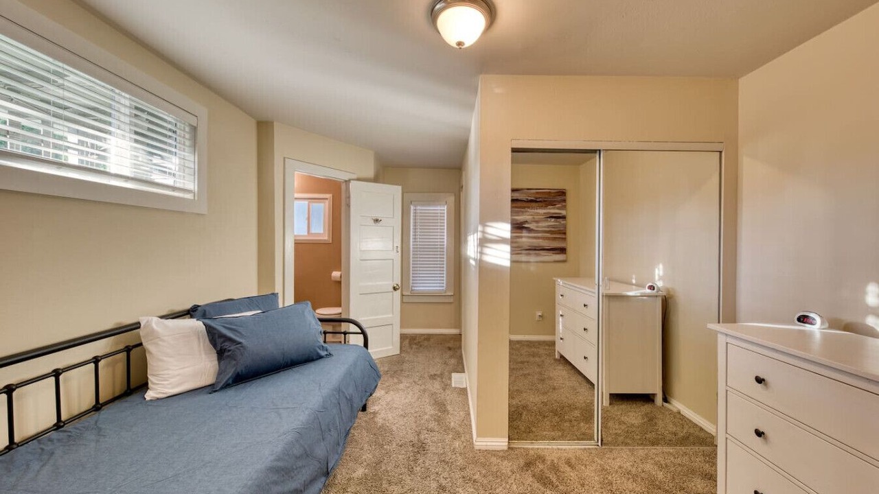 Photo of Bedroom in Monrovia