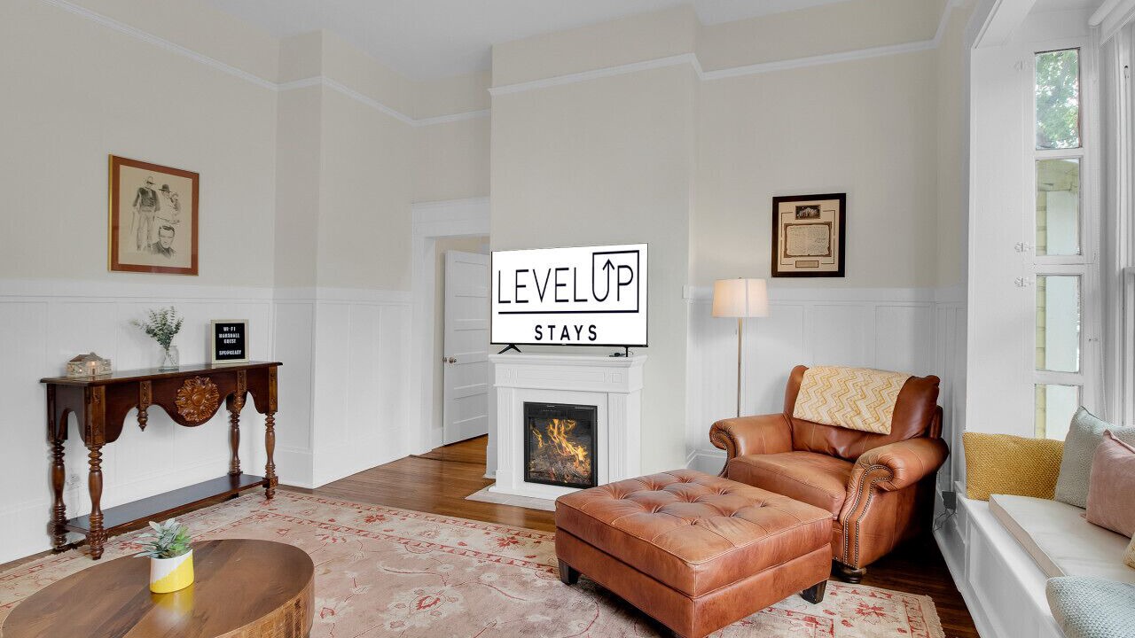 Photo of Bedroom in Five Points