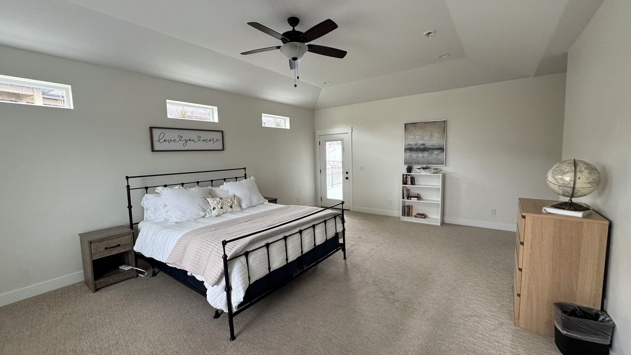 Photo of Bedroom in Salem
