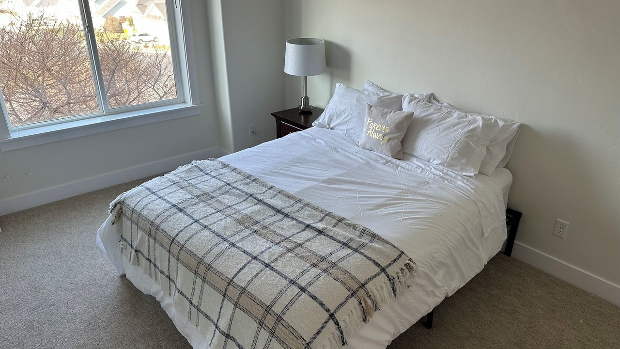 Photo of Bedroom in Salem