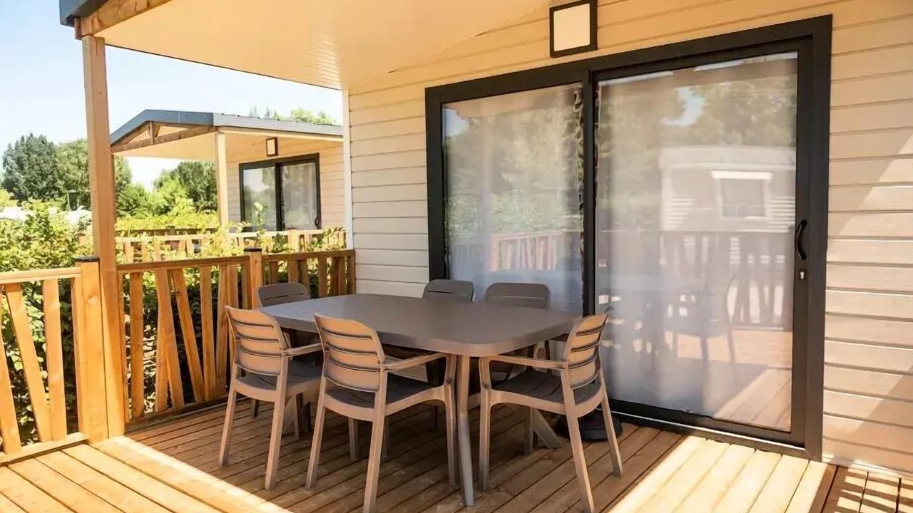 Photo of Outdoor in Perrex