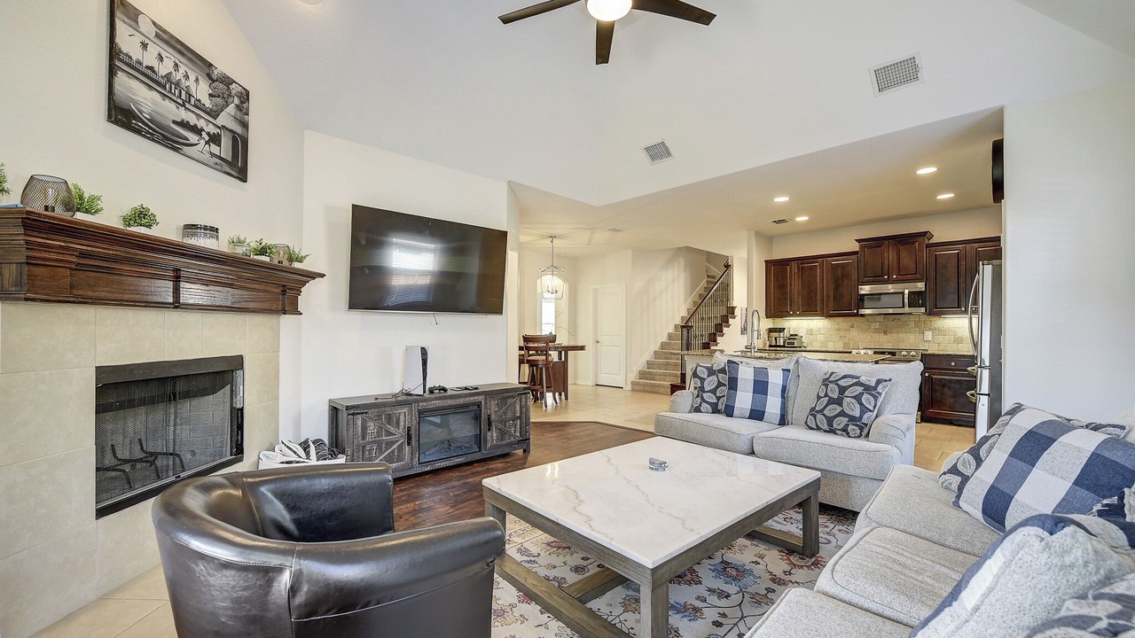 Photo of Livingroom in Oak Point