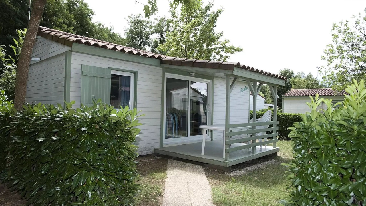 Photo of Patio Balcony in Cormoranche-sur-Saone