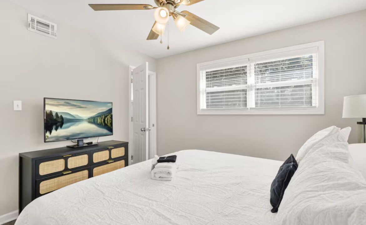 Photo of Bedroom in Savannah
