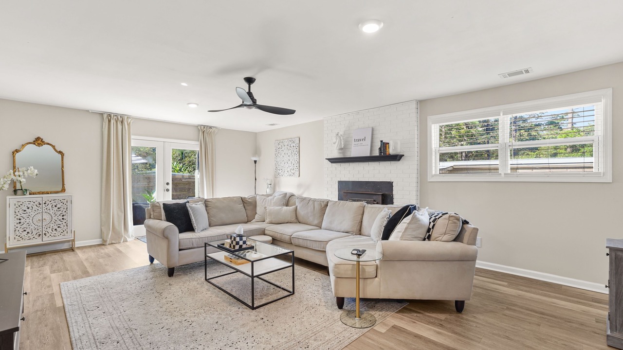 Photo of Livingroom in Savannah