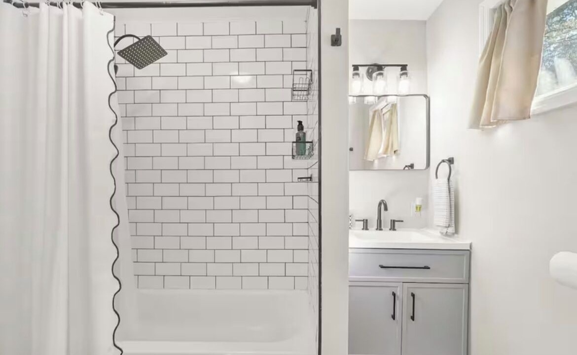 Photo of Bathroom in Savannah