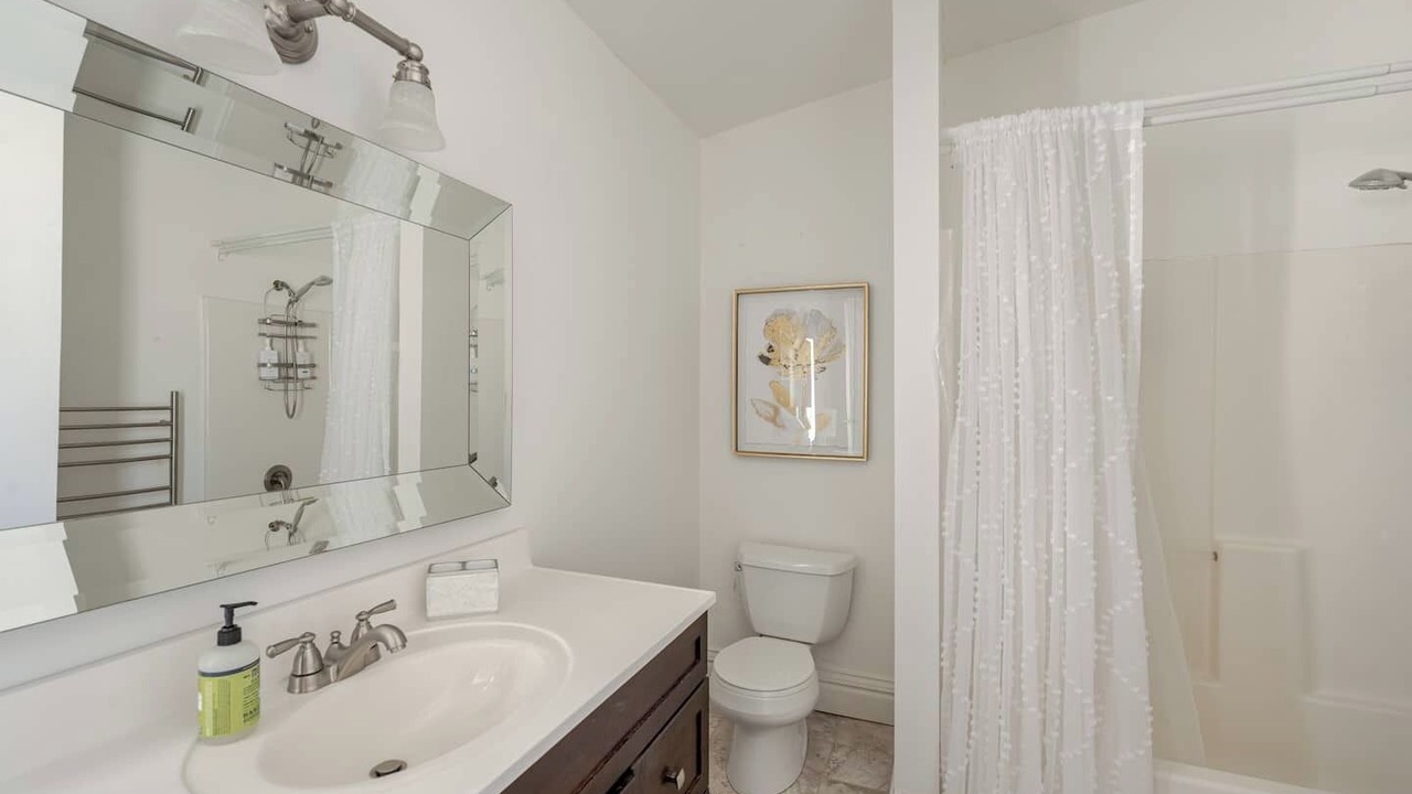 Photo of Bathroom in Sunnyside