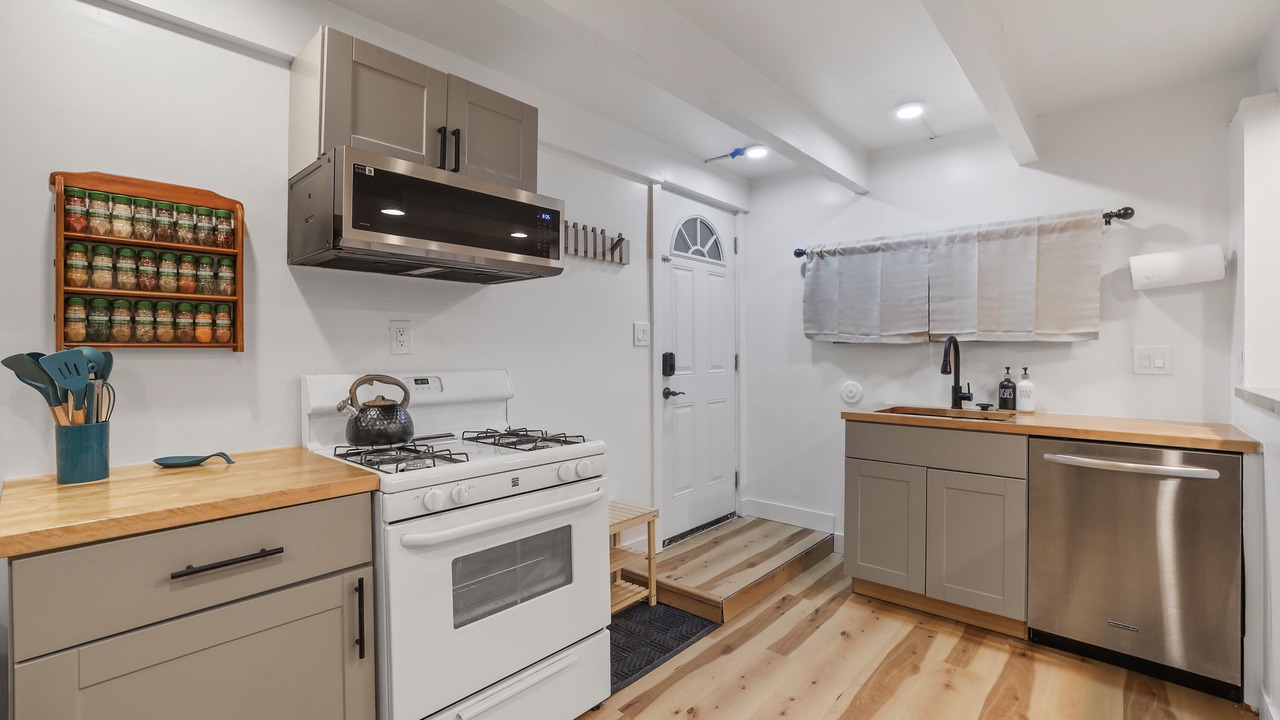 Photo of Kitchen in Sierra Tract